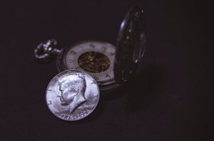 CBDCs vs Stablecoins